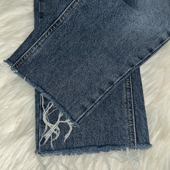 Woman’s BDG Mom Frayed Hem Jeans Size 25 - Picture 11 of 11